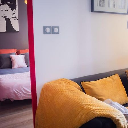 T2 Cosy & Moderne Avec Parking Prive Gratuit A Villeurbanne Exterior foto